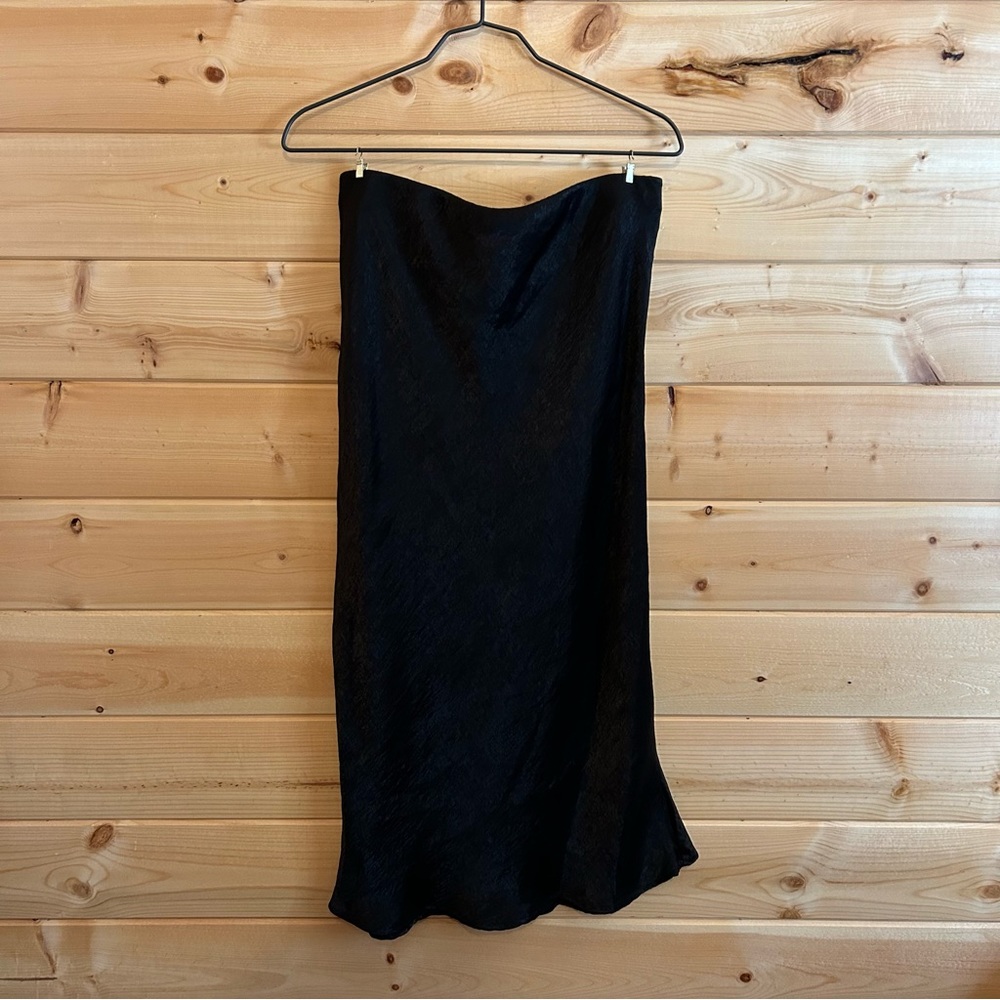 Studio B Midi Skirt